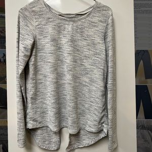 Zyia Comfy Top! Size M